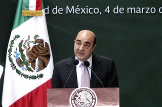 Investigan. Jesús Murillo, procurador general de la República afirma que hasta ahora las indagaciones no involucran a Pemex.