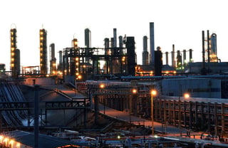 Energía. Fotografía de la refinería de Minatitlán, de la empresa Petróleos Mexicanos (Pemex), en el estado de Veracruz. 