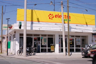 Sitio del delito. Dentro de la tienda Elektra, se localiza el banco Azteca que fue asaltado.