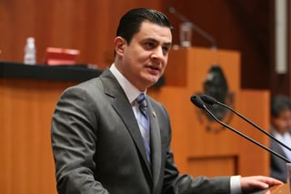 Denuncia.  José María Martínez, vicecoordinador del PAN en el Senado, presentó una denuncia por presunto desvío de recursos.