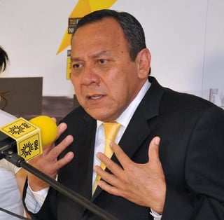 El líder del PRD, Jesús Zambrano, deseó pronta recuperación al diputado Ramón Montalvo, que fue atacado a balazos en Valle de Chalco. (Archivo) 