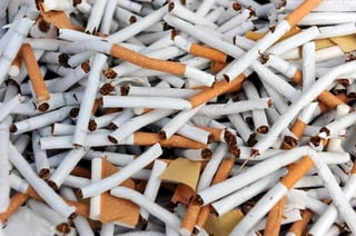 En lo que va junio las autoridades federales han decomisado cuatro millones 130 mil cigarros de contrabando en tres bodegas del Distrito Federal. (Archivo)