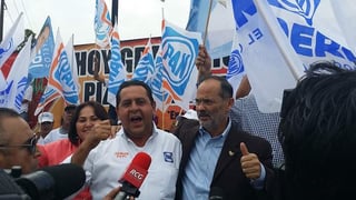 Madero tuvo que suspender el acto político ante los enfrentamientos de manifestantes. 