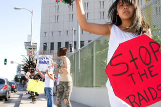Protestas. Migrantes y activistas continúan manifestándose para exigir un alto a las deportaciones de menores centroamericanos.
