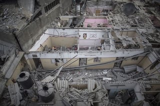 Gaza. Una fotografía panorámica de la escuela de la ONU que fue destruida en donde murieron al menos 17 personas. (EFE)