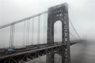 La Autoridad Portuaria de Nueva York y Nueva Jersey informó que ha habido 13 suicidios y 40 rescates en lo que va de este año. (AP)