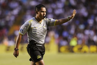 El silbante Fernando Guerrero Ramírez fue designado para dirigir el partido entre Rayados de Monterrey, contra Santos Laguna. Guerrero arbitrará juego Monterrey contra Santos