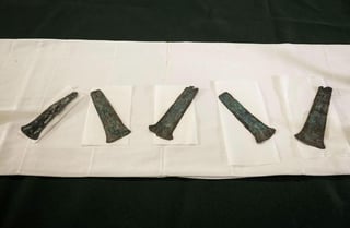 La embajadora de México en España, recibió en Madrid cinco piezas arqueológicas del periodo postclásico mesoamericano. (EFE)