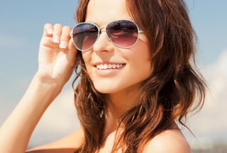 Es importante que las gafas de sol cuenten con el filtro necesario para poder proteger la vista. (ARCHIVO)