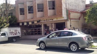 El atracó del que la Dirección de Seguridad Pública Municipal no tuvo información, se registró aproximadamente a las 15:30 horas en calle Blanco número 46 sur entre las avenidas Matamoros y Allende. (El Siglo de Torreón)