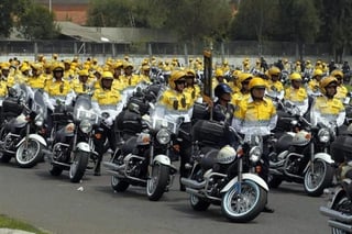 Con una inversión de 84 mdp, la SSP entregó mil 385 motocicletas a diversos agrupamientos, para agilizar tránsito y combatir delincuencia.
