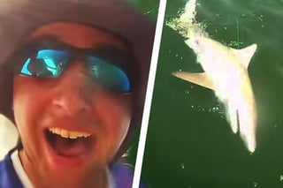 El pescador se ve sorprendido al ver que otro pez se lleva a su presa. (YouTube)