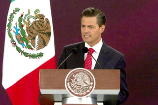 Peña Nieto dijo que los objetivos de estas reformas son “elevar la productividad de México para impulsar el crecimiento y el desarrollo económico; fortalecer y ampliar los derechos de los mexicanos; y afianzar nuestro régimen democrático y de libertades”. (Archivo)