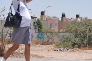 Torreón registró 711 embarazos en adolescentes en el primer semestre del 2014, lo que representa el 20 por ciento del total de embarazos en menores registrados en el estado. (ARCHIVO)