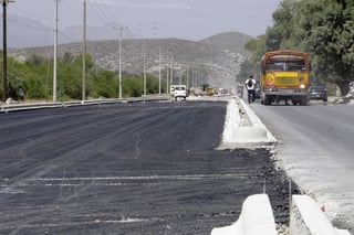 Recursos. El presidente municipal Luis de Villa Barrera dijo que  pronto iniciarán obras para pavimentación por 18 millones. 