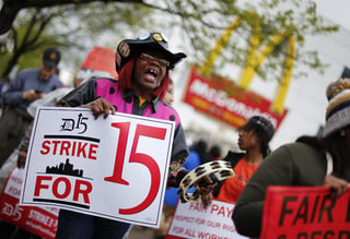 Jueves. Los trabajadores de restaurantes de comida rápida se quejan por los bajos salarios y harán una protesta. (AP)