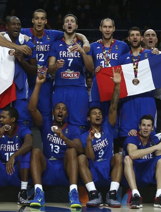 La selección de Francia conquistó la medalla de bronce de la Copa Mundial de basquetbol. (EFE)
