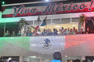 La ceremonia del Grito de Independencia se realizó en la explanada principal de la Presidencia, a las 8 de la noche, con la presentación de la orquesta y banda municipal de Matamoros así como el mariachi del municipio. (El Siglo de Torreón) 
