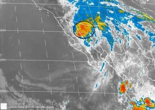 El ciclón tropical presenta vientos máximos sostenidos de 75 kilómetros por hora, rachas de hasta 95 y se desplazaba hacia el norte a nueve kilómetros por hora. (Conagua) 
