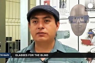 Los científicos mexicanos trabajan en un revolucionario proyecto que promete facilitar la vida de miles de personas con discapacidad visual. (YouTube)