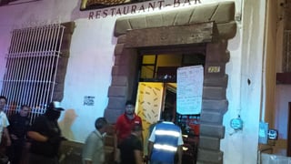El Bar denominado 'Cantinita El Delirio', fue clausurado por la falta de refrendo de la licencia de alcoholes del estado de 2014. (El Siglo de Torreón)