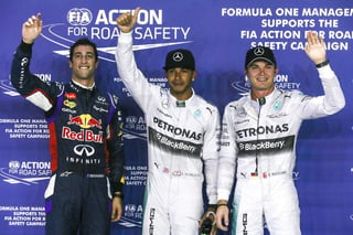  Lewis Hamilton saldrá en la primera posición, seguido por Nico Rosberg y Daniel Ricciardo. (EFE) 