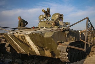Guerra. Ucranianos y prorrusos continúan atacándose en ciertos parajes de Donetsk. (AP)