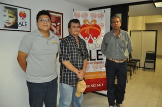 Oportunidad. Emilio, don Rubén y el sacerdote Zeferino Soltero, fueron trasplantados con ayuda de la asociación Ale de Torreón.