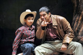 El elenco. Alberto Estrella (a la derecha) es el protagonista de la obra 'Perdida en los Apalaches'.