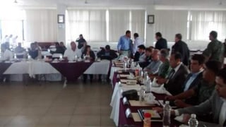 La reunión se realiza en las instalaciones del 72 Batallón de Infantería de Gómez Palacio. 