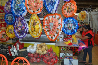 Están ‘listos’. Locatarios del Mercado Juárez aseguran estar preparados para vender más por festejos a “San Judas”.