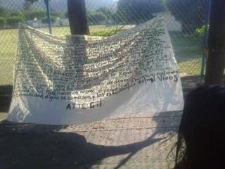 La manta presuntamente es firmada por 'El Cabo Gil', identificado por el gobierno federal como lugarteniente del grupo delictivo Guerreros Unidos. (ESPECIAL)
