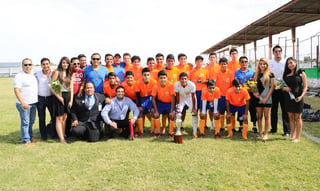 Los Constructores hicieron de las suyas en la Perla Tapatía, al agenciarse el campeonato nacional Sub-17 del torneo. (Foto Jesús Galindo López)