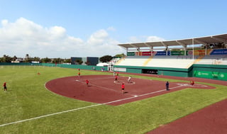El conjunto femenil de softbol mexicano consiguió una importante victoria en los Juegos Centroamericanos Veracruz 2014. (Efe)
