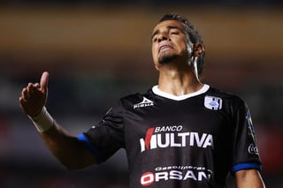 Sanvezzo se lesionó los ligamentos y no podrá jugar con Querétaro.