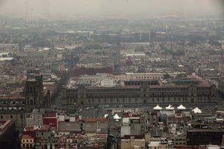 La calidad del aire es de regular a mala en todo el valle de México. (ARCHIVO)