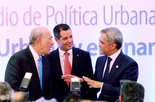 Miguel Ángel Mancera dijo que por ello se trabaja en el desarrollo de una ciudad policéntrica y sustentable. (ARCHIVO)
