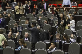Dieron su aval para la creación del grupo parlamentario del partido Movimiento de Regeneración Nacional (Morena) en la actual 62 Legislatura. (ARCHIVO)