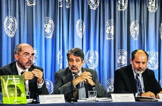 Informe. Juan Carlos Moreno-Brid, director adjunto de la Cepal, Luis Foncerrada del CEESP y Eduardo Loria de la UNAM. (EL UNIVERSAL)