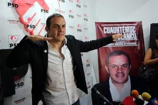 Cuauhtémoc Blanco se registró como precandidato a Alcaldía de Cuernavaca por el PSD, tras cumplir requisitos como acreditar su residencia. (Twitter)