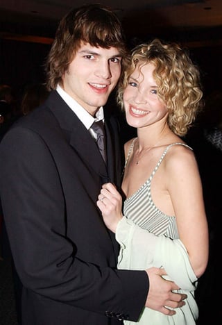 Relación. Ashton y Ashley mantuvieron un noviazgo en 2001.