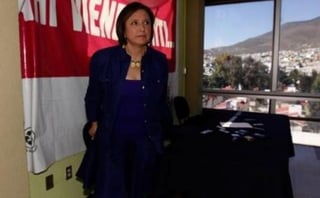 Se registra como precandidata a diputada federal por el distrito VI, con cabecera en Pachuca. 