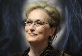 Curiosamente, Streep encarna en 'La muerte les sienta bien' a una mujer obsesionada por mantenerse joven. (EFE)