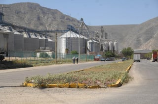 Representantes de la empresa coreana del ramo automotriz, visitaron los parques industriales de Torreón.  (Archivo)