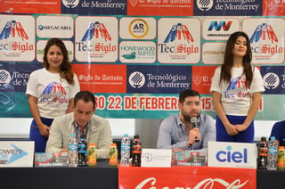 Alfredo Alemán (i) y Christian López estuvieron presentes ayer en la rueda de prensa. (Eduardo Sepúlveda)