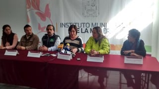 La directora del IMM comentó que durante 2014 fueron 230 mujeres menores de edad, las que cayeron en el Tribunal por faltas al Bando de Policía relacionadas con alterar el orden en vía pública y drogarse. (El Siglo de Torreón)
