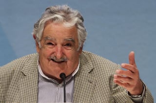 'El problema que puede tener Venezuela es que nos podemos ver frente a un golpe de Estado de militares de izquierda, y con eso la defensa democrática se va al carajo', dijo Mujica. (ARCHIVO)