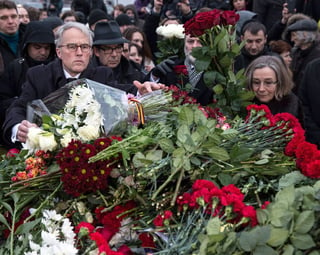 Sospechas. Embajadores de varios países y políticos rusos acudieron a los funerales.