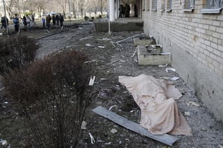 Más de seis mil personas han muerto en el este de Ucrania desde el inicio del conflicto separatista en el último año. (ARCHIVO)