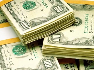 Demanda de dinero. De acuerdo con el Banco de México, en esta semana se registró una mayor demanda de billetes y monedas. (ARCHIVO)
